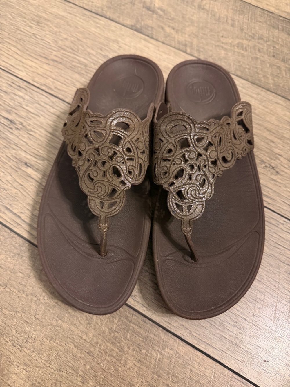 Fitflop Brown Ornate Thong Sandals - Comfortable Everyday Flip Flops